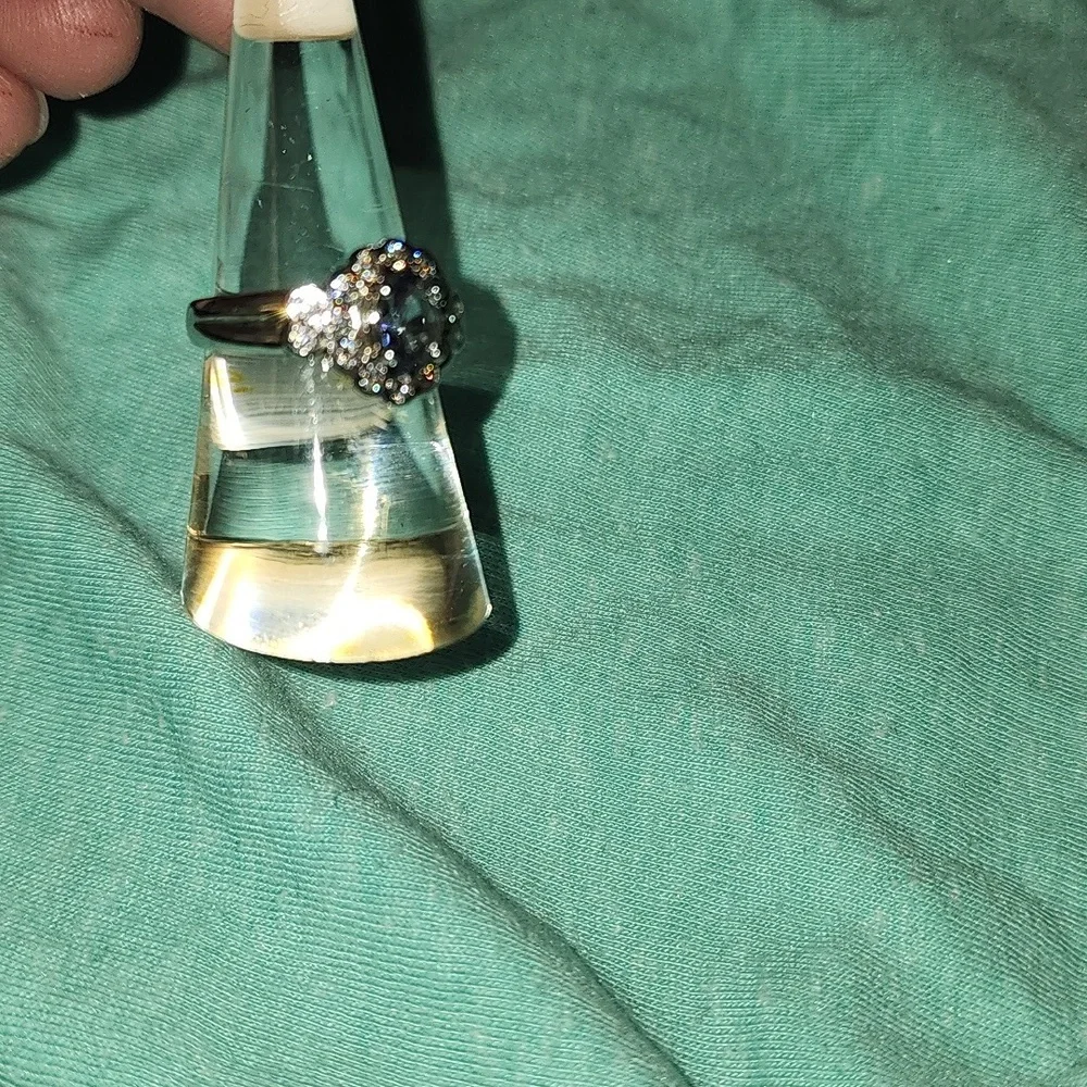 She's A Classic Lab Created Tanzanie Rhodium Plating Size 7 Firm Price Is $36 - Picture 7 of 8